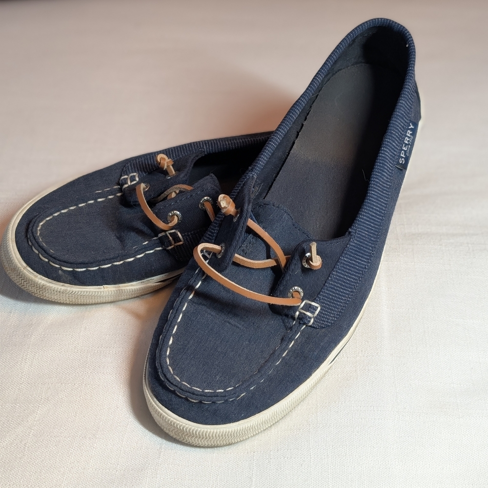 Sperry Women's Dark Blue Loafers with Tan Laces